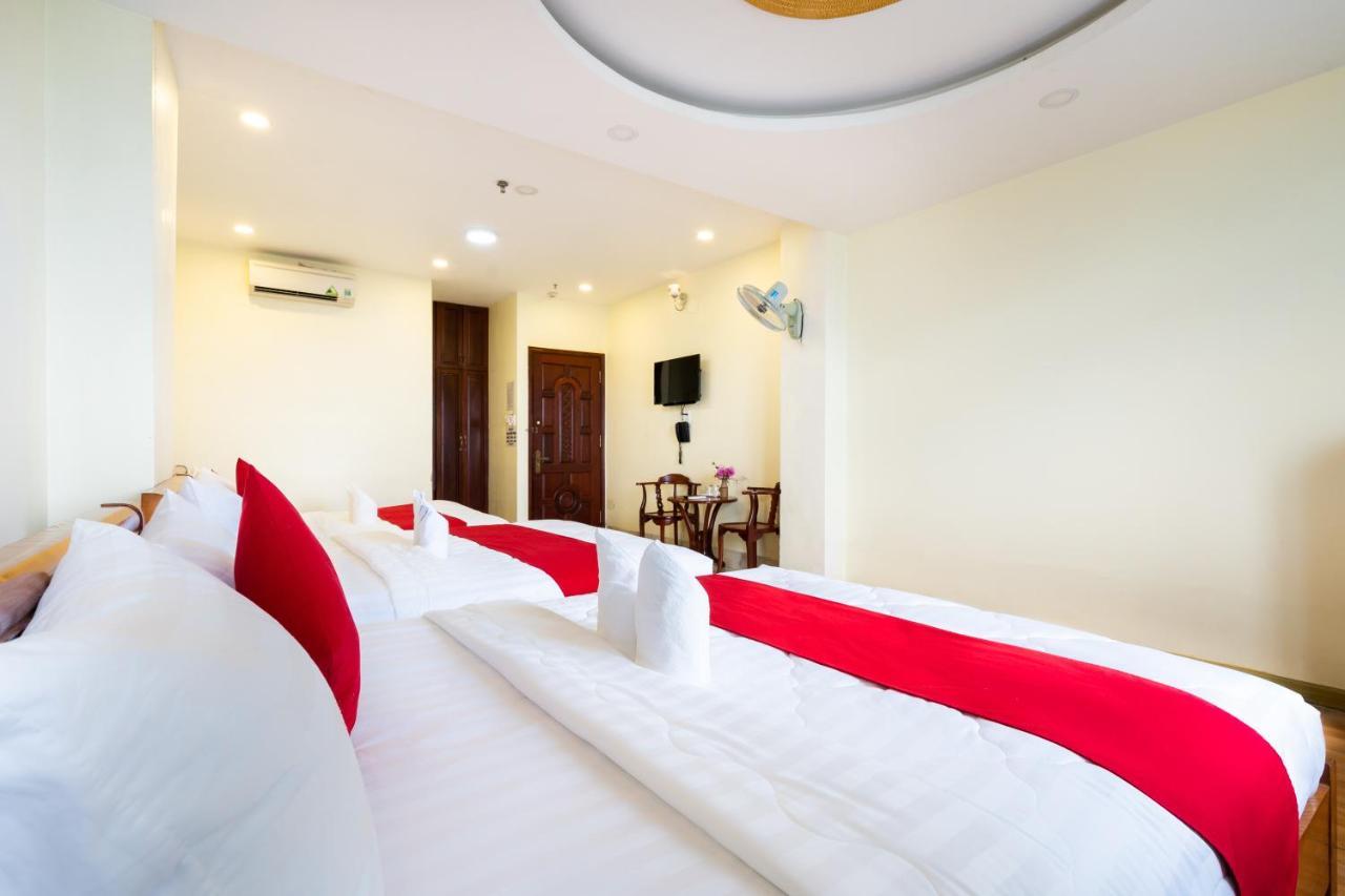 Mai Phuong - Ruby Saigon Hotel Хошимін Екстер'єр фото