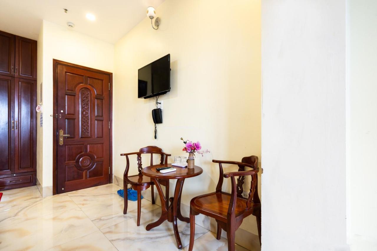 Mai Phuong - Ruby Saigon Hotel Хошимін Екстер'єр фото