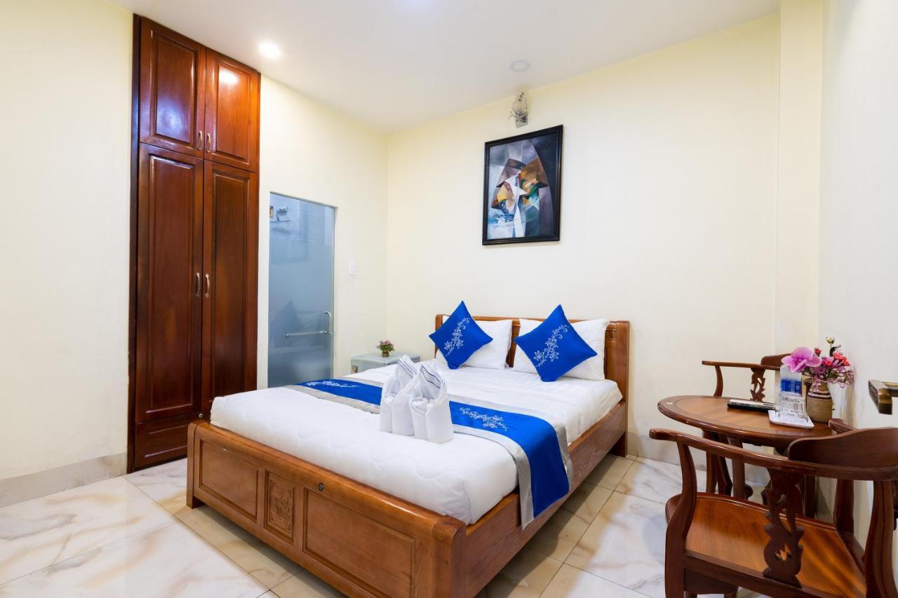 Mai Phuong - Ruby Saigon Hotel Хошимін Екстер'єр фото