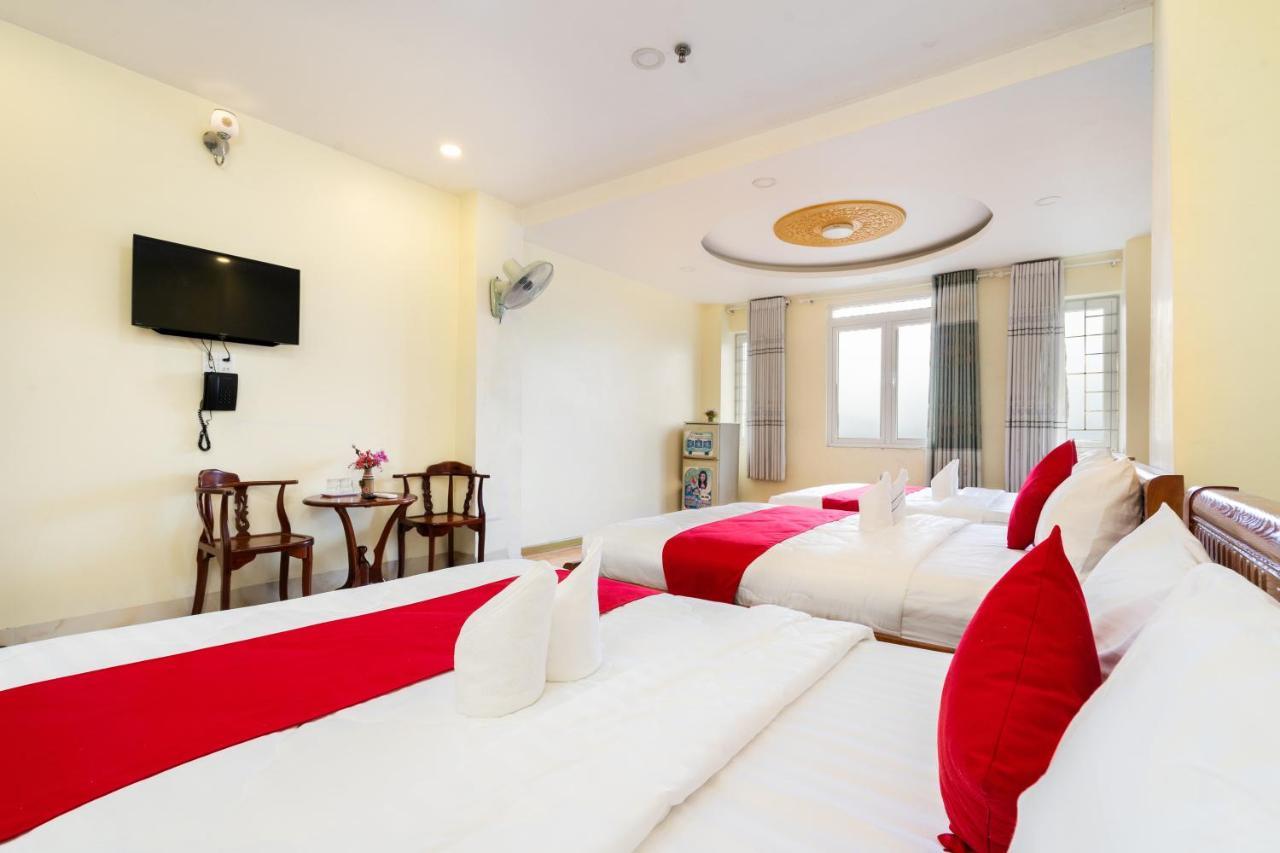 Mai Phuong - Ruby Saigon Hotel Хошимін Екстер'єр фото