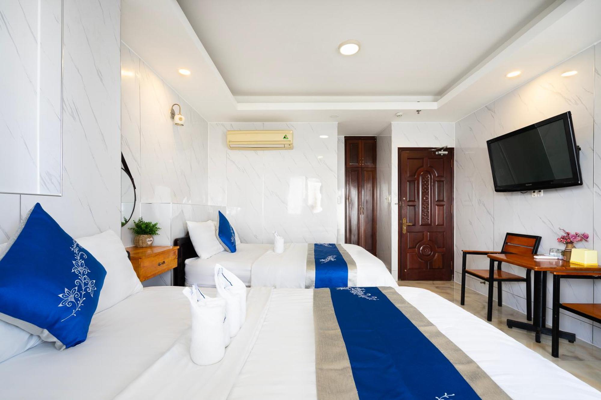 Mai Phuong - Ruby Saigon Hotel Хошимін Екстер'єр фото