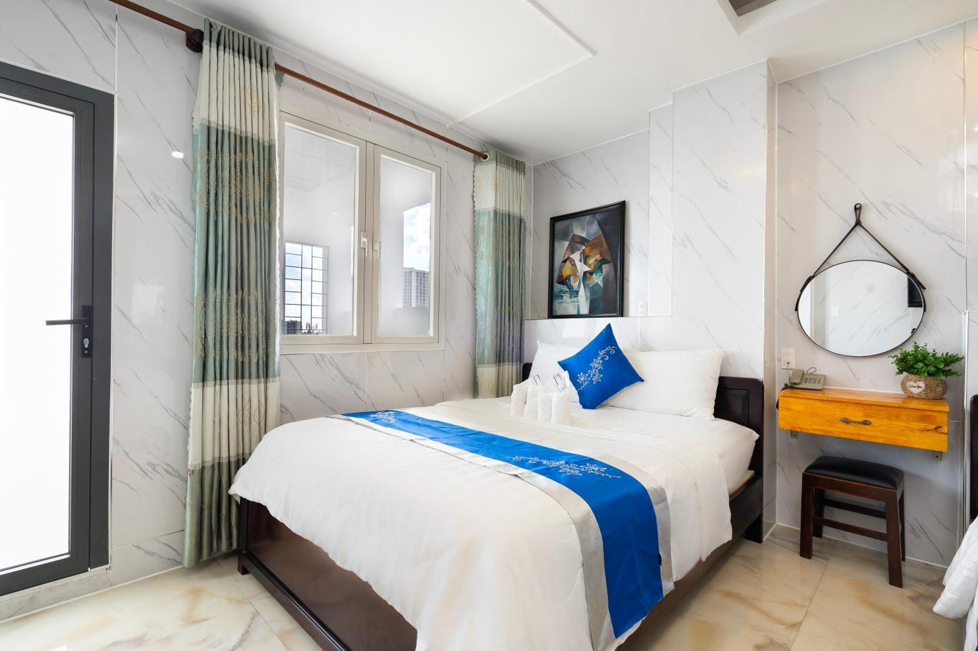Mai Phuong - Ruby Saigon Hotel Хошимін Екстер'єр фото